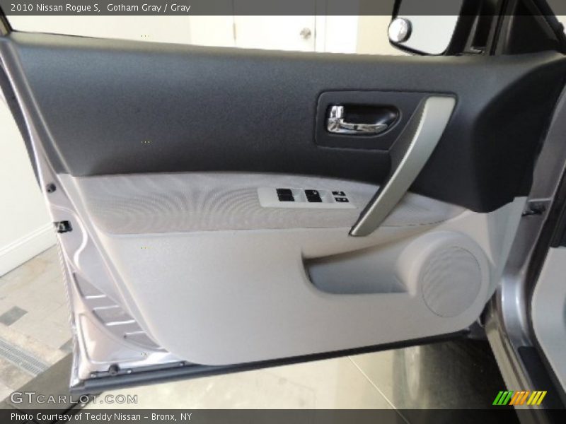 Gotham Gray / Gray 2010 Nissan Rogue S