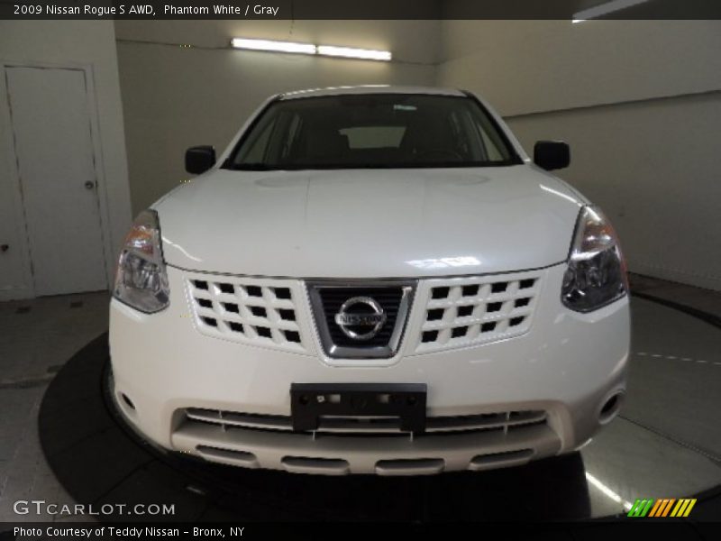 Phantom White / Gray 2009 Nissan Rogue S AWD