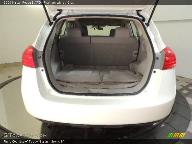 Phantom White / Gray 2009 Nissan Rogue S AWD
