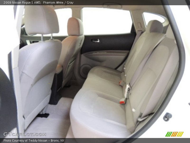Phantom White / Gray 2009 Nissan Rogue S AWD
