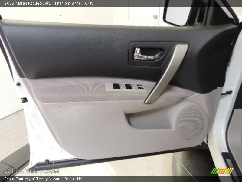 Phantom White / Gray 2009 Nissan Rogue S AWD