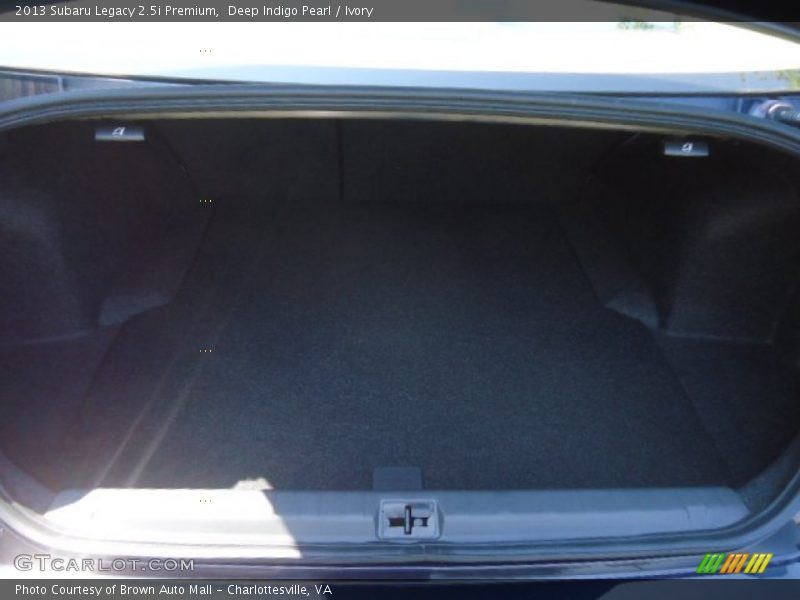 Deep Indigo Pearl / Ivory 2013 Subaru Legacy 2.5i Premium
