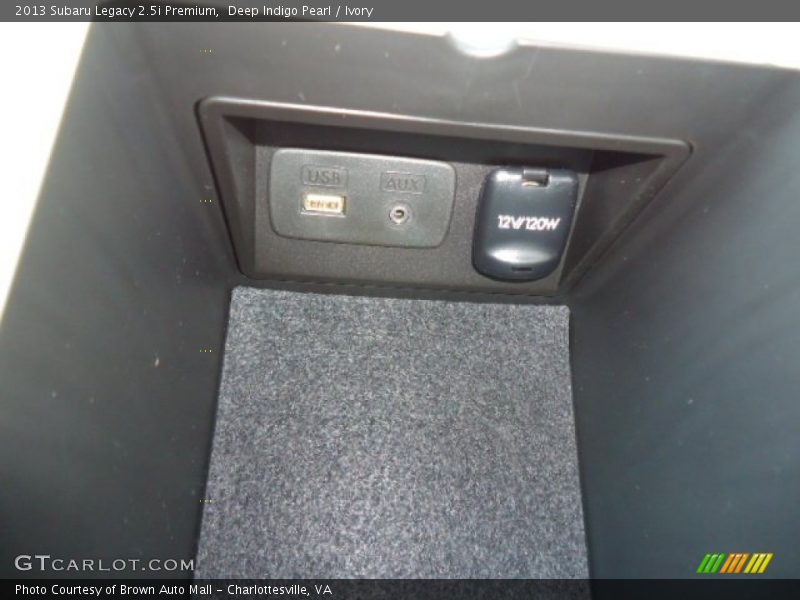 Deep Indigo Pearl / Ivory 2013 Subaru Legacy 2.5i Premium