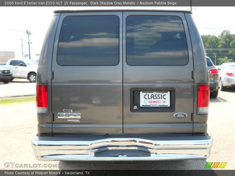 Dark Shadow Grey Metallic / Medium Pebble Beige 2006 Ford E Series Van E350 XLT 15 Passenger