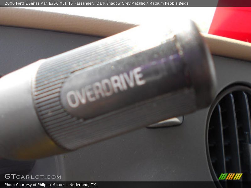 Dark Shadow Grey Metallic / Medium Pebble Beige 2006 Ford E Series Van E350 XLT 15 Passenger