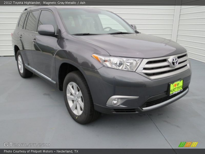 Magnetic Gray Metallic / Ash 2012 Toyota Highlander