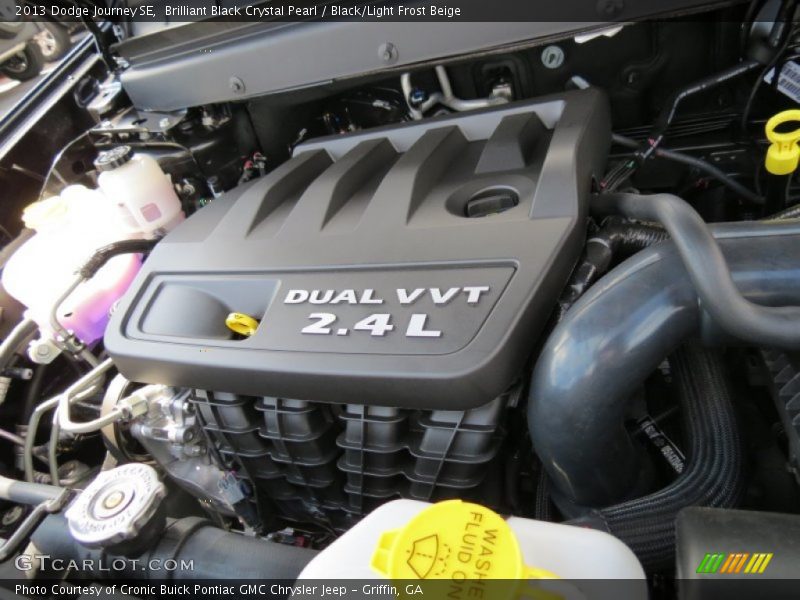 Brilliant Black Crystal Pearl / Black/Light Frost Beige 2013 Dodge Journey SE