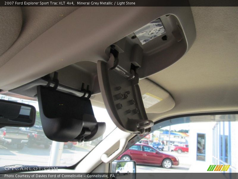 Mineral Grey Metallic / Light Stone 2007 Ford Explorer Sport Trac XLT 4x4