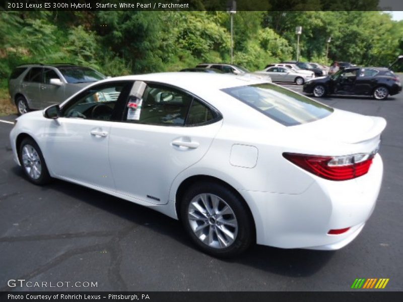 Starfire White Pearl / Parchment 2013 Lexus ES 300h Hybrid