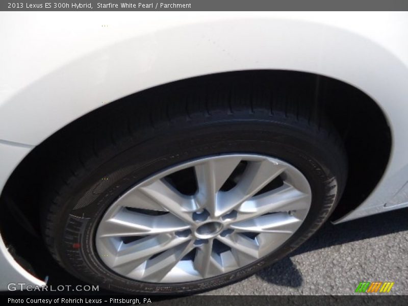 Starfire White Pearl / Parchment 2013 Lexus ES 300h Hybrid