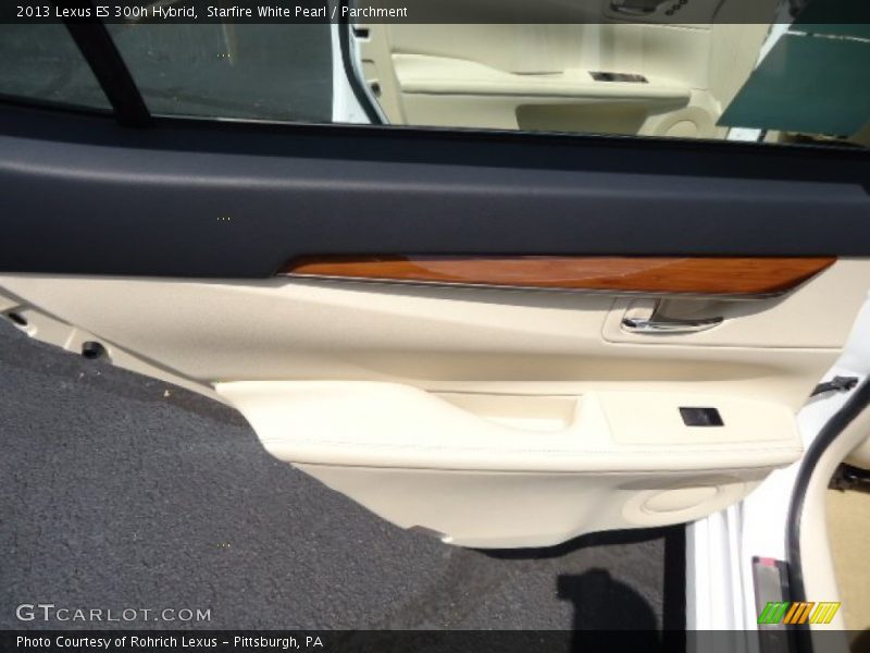 Starfire White Pearl / Parchment 2013 Lexus ES 300h Hybrid
