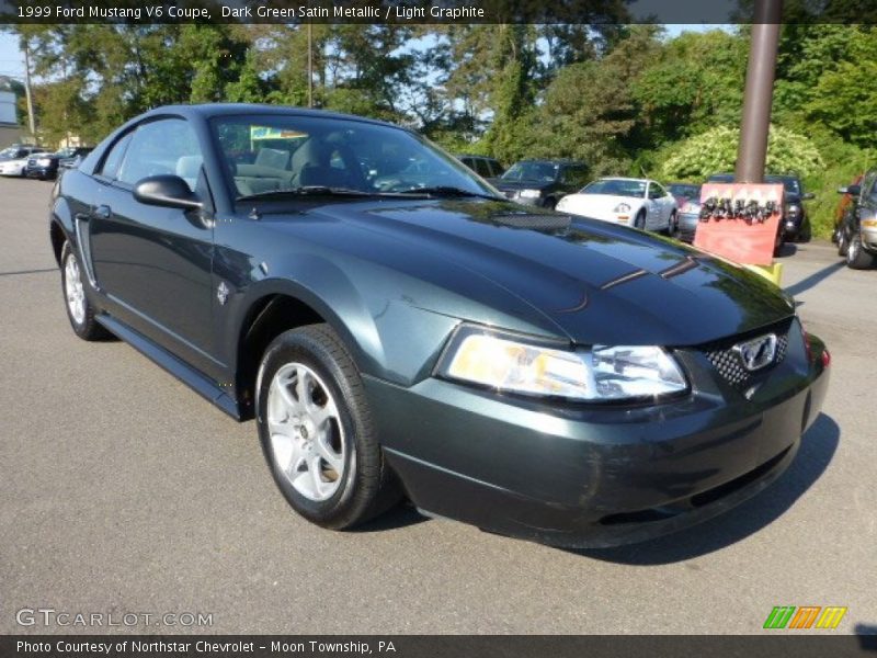 Front 3/4 View of 1999 Mustang V6 Coupe