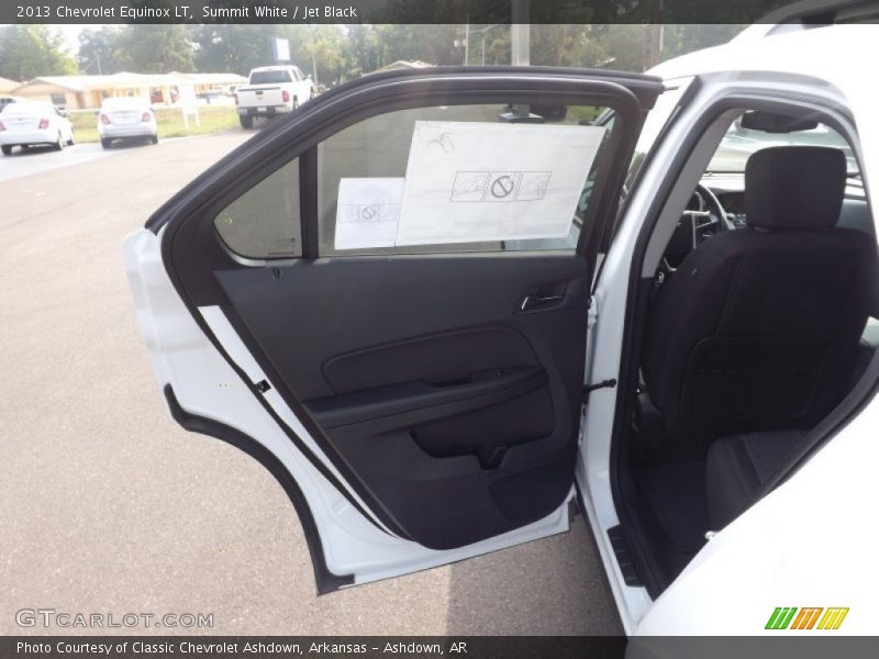 Summit White / Jet Black 2013 Chevrolet Equinox LT