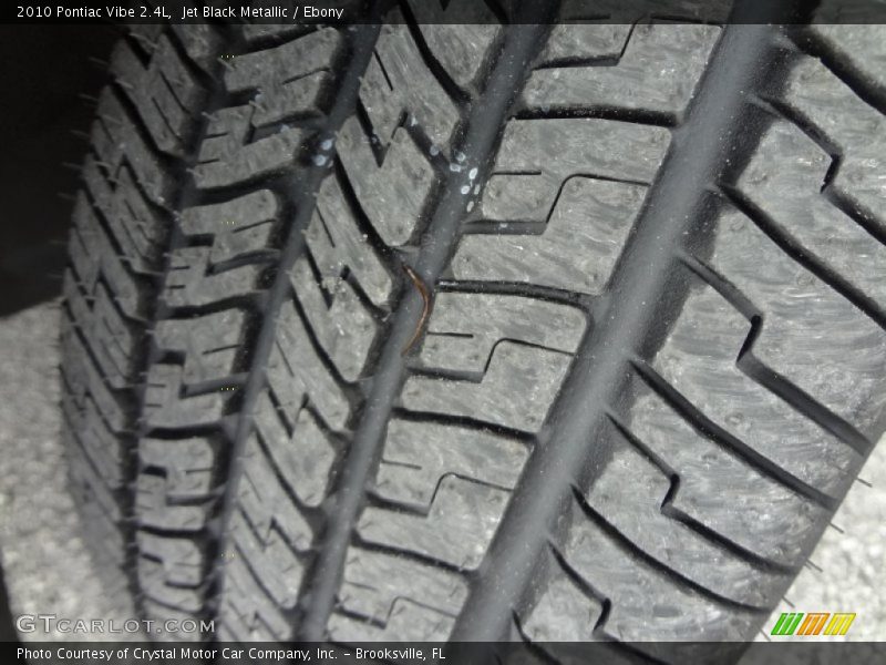 Jet Black Metallic / Ebony 2010 Pontiac Vibe 2.4L