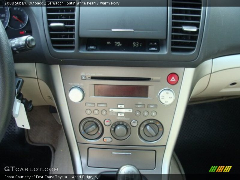 Satin White Pearl / Warm Ivory 2008 Subaru Outback 2.5i Wagon