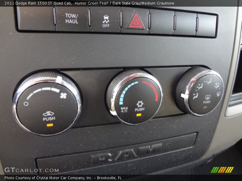 Hunter Green Pearl / Dark Slate Gray/Medium Graystone 2011 Dodge Ram 1500 ST Quad Cab