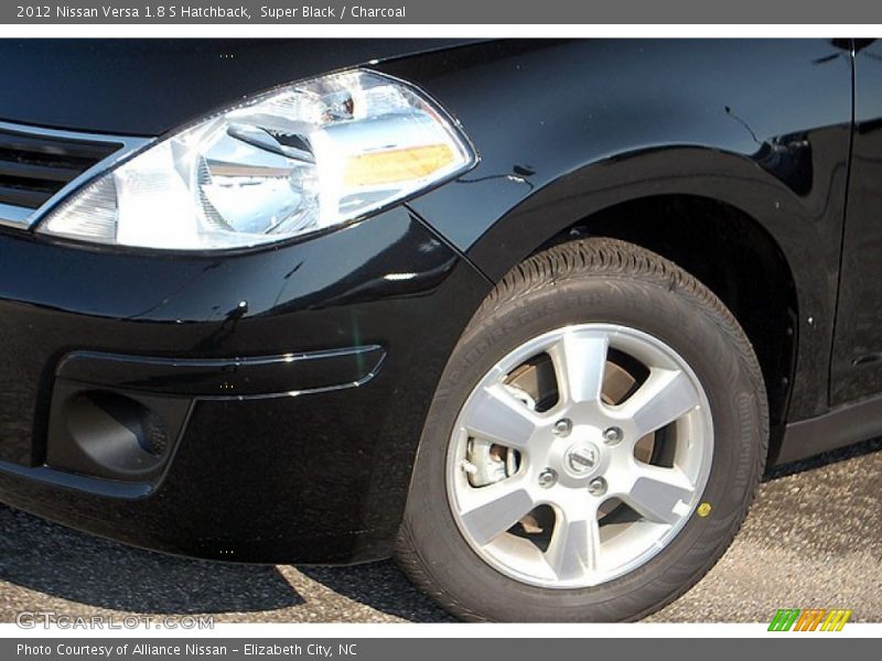 Super Black / Charcoal 2012 Nissan Versa 1.8 S Hatchback