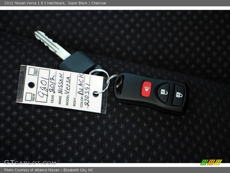 Super Black / Charcoal 2012 Nissan Versa 1.8 S Hatchback