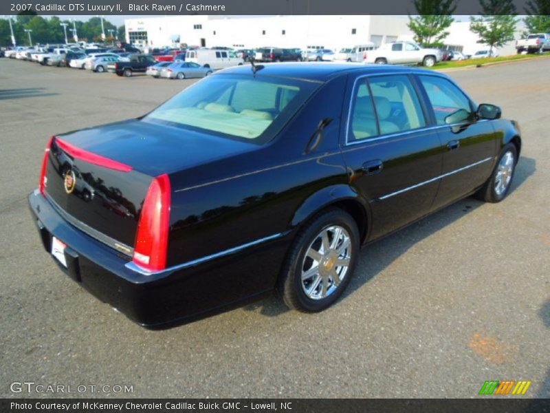 Black Raven / Cashmere 2007 Cadillac DTS Luxury II