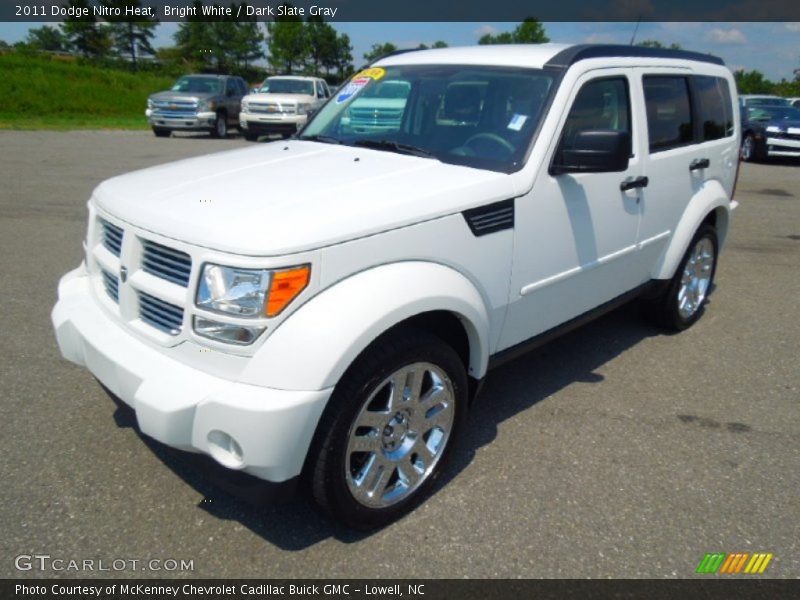 Front 3/4 View of 2011 Nitro Heat