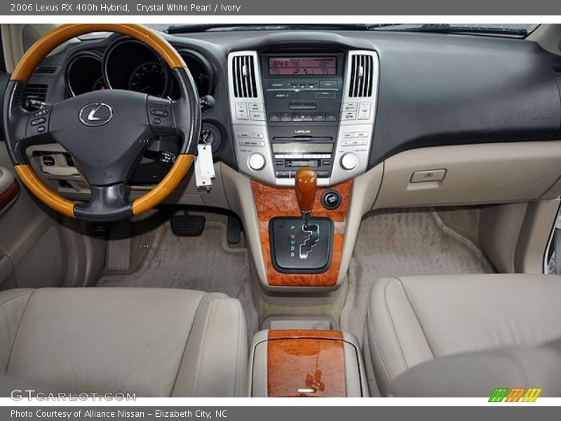 Dashboard of 2006 RX 400h Hybrid
