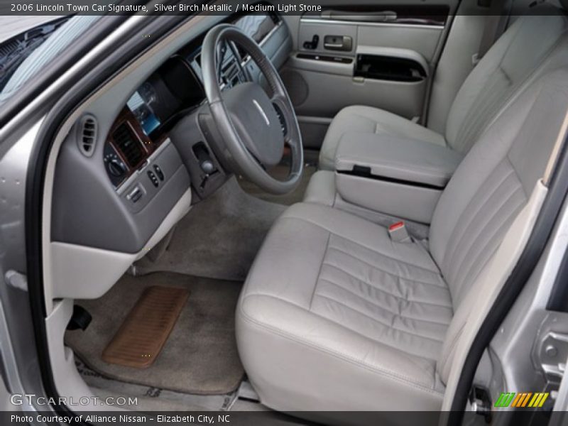 Silver Birch Metallic / Medium Light Stone 2006 Lincoln Town Car Signature