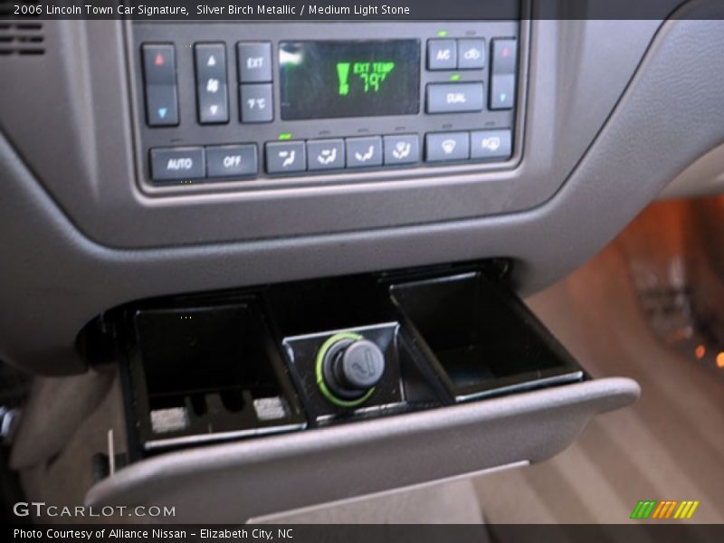 Silver Birch Metallic / Medium Light Stone 2006 Lincoln Town Car Signature