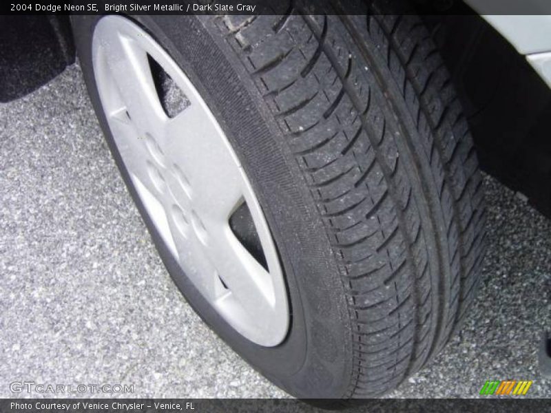 Bright Silver Metallic / Dark Slate Gray 2004 Dodge Neon SE