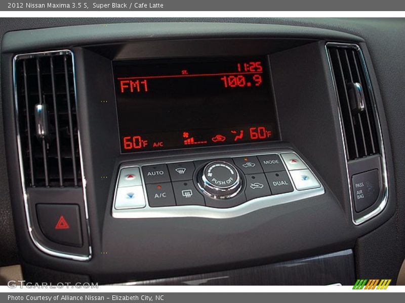 Super Black / Cafe Latte 2012 Nissan Maxima 3.5 S