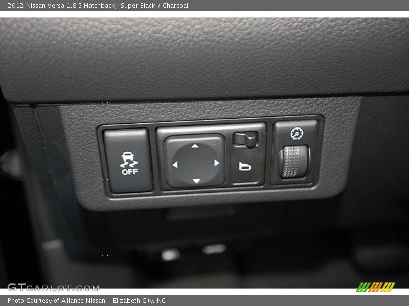 Super Black / Charcoal 2012 Nissan Versa 1.8 S Hatchback