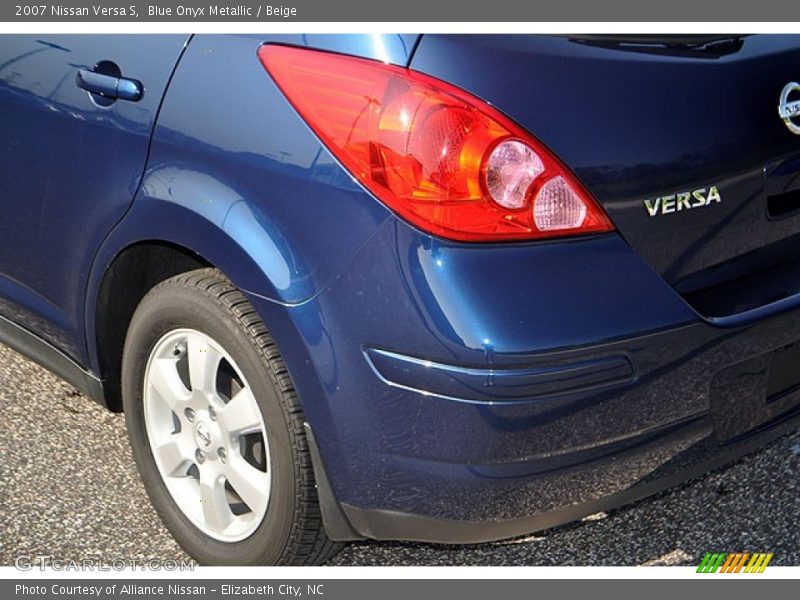 Blue Onyx Metallic / Beige 2007 Nissan Versa S