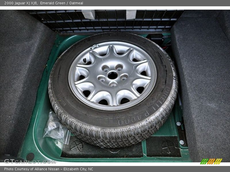  2000 XJ XJ8 Wheel