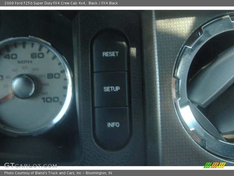 Black / FX4 Black 2009 Ford F250 Super Duty FX4 Crew Cab 4x4
