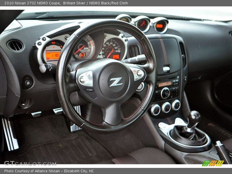 Dashboard of 2010 370Z NISMO Coupe