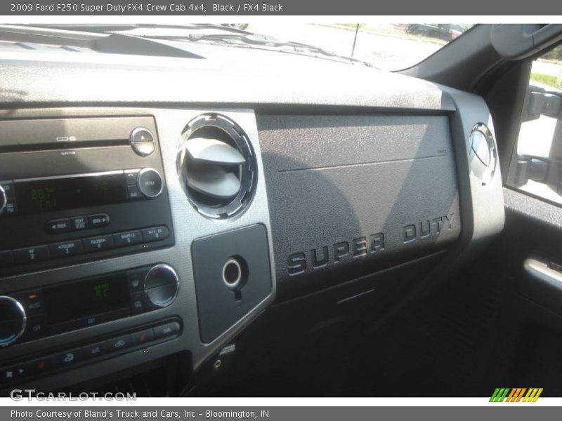 Black / FX4 Black 2009 Ford F250 Super Duty FX4 Crew Cab 4x4