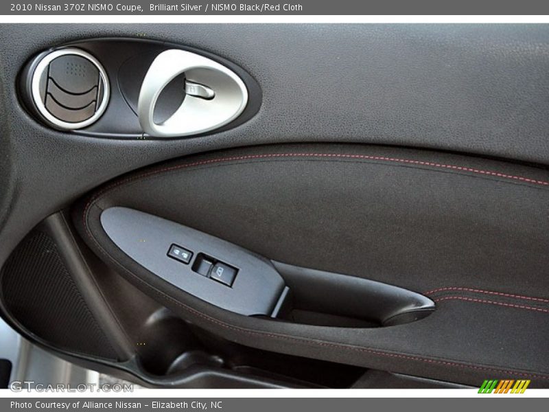 Door Panel of 2010 370Z NISMO Coupe