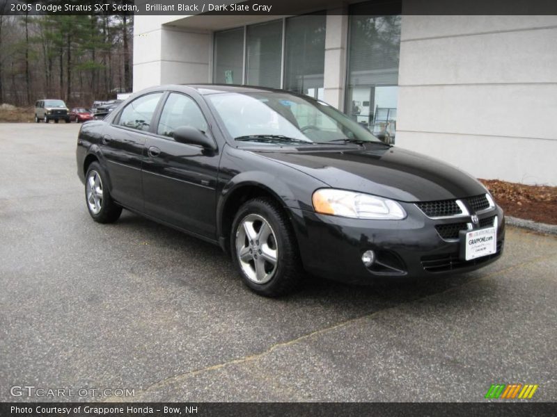 Brilliant Black / Dark Slate Gray 2005 Dodge Stratus SXT Sedan