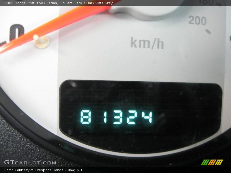 Brilliant Black / Dark Slate Gray 2005 Dodge Stratus SXT Sedan