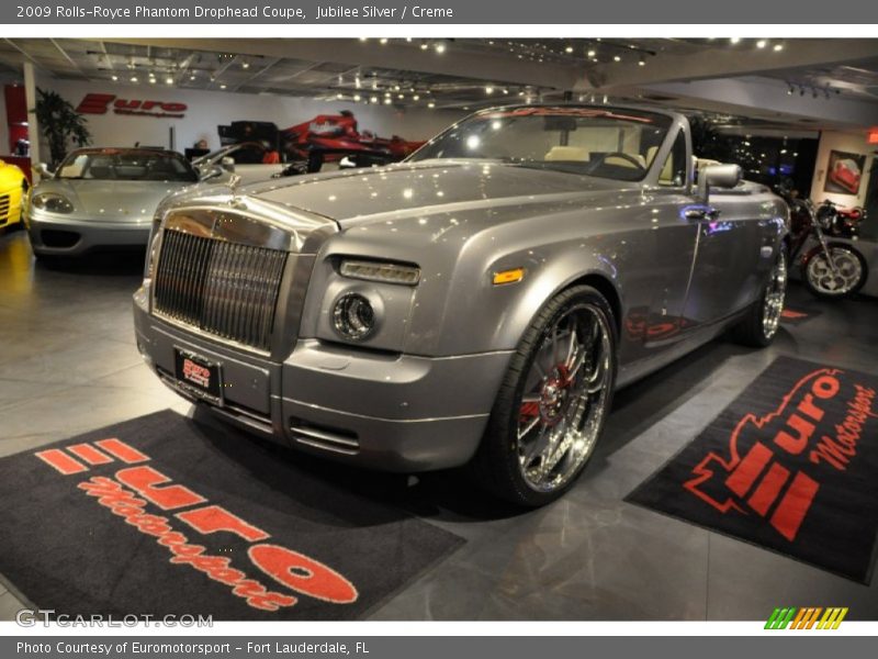 Jubilee Silver / Creme 2009 Rolls-Royce Phantom Drophead Coupe