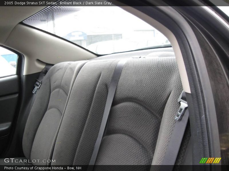Brilliant Black / Dark Slate Gray 2005 Dodge Stratus SXT Sedan