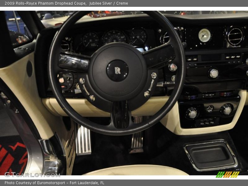 Jubilee Silver / Creme 2009 Rolls-Royce Phantom Drophead Coupe