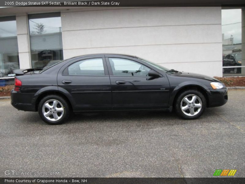 Brilliant Black / Dark Slate Gray 2005 Dodge Stratus SXT Sedan