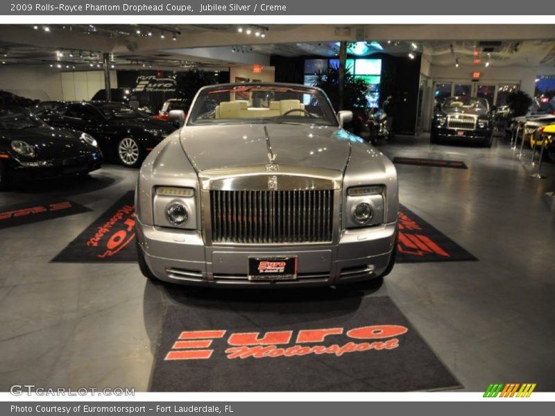 Jubilee Silver / Creme 2009 Rolls-Royce Phantom Drophead Coupe