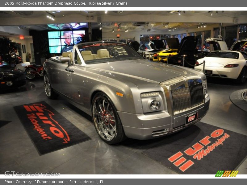 Jubilee Silver / Creme 2009 Rolls-Royce Phantom Drophead Coupe