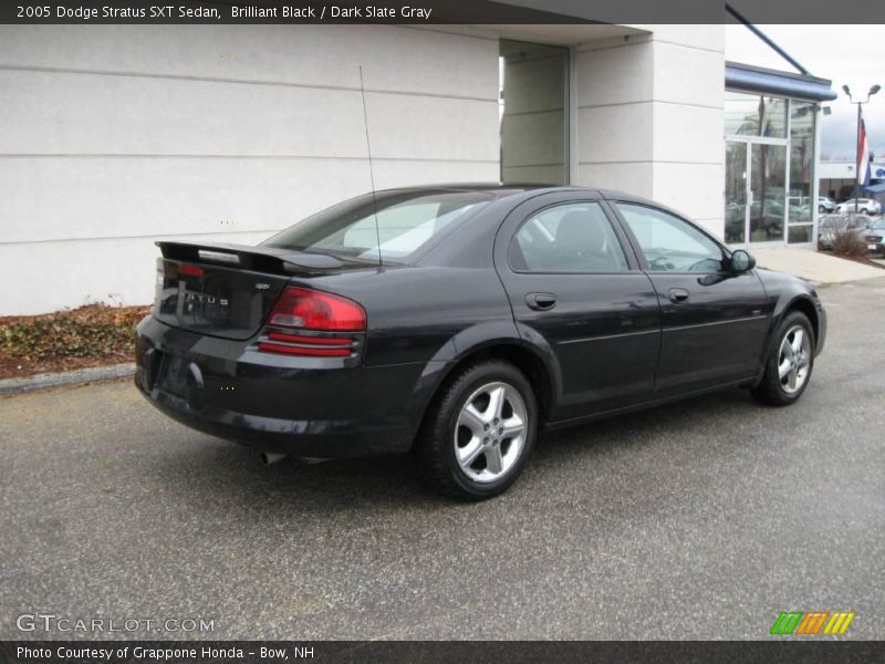Brilliant Black / Dark Slate Gray 2005 Dodge Stratus SXT Sedan