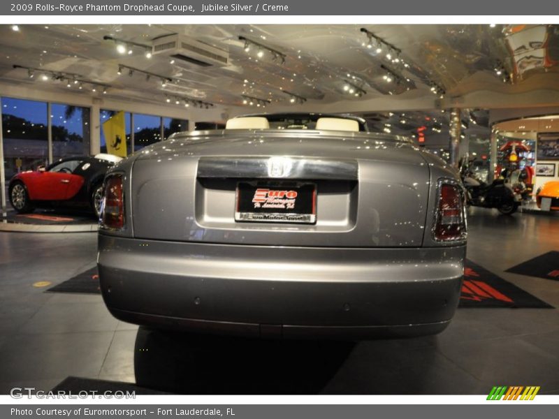 Jubilee Silver / Creme 2009 Rolls-Royce Phantom Drophead Coupe