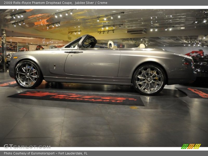 Jubilee Silver / Creme 2009 Rolls-Royce Phantom Drophead Coupe