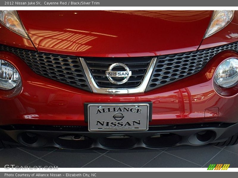 Cayenne Red / Black/Silver Trim 2012 Nissan Juke SV
