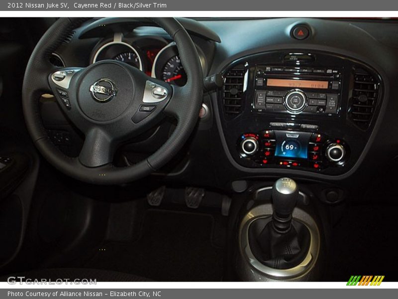 Cayenne Red / Black/Silver Trim 2012 Nissan Juke SV