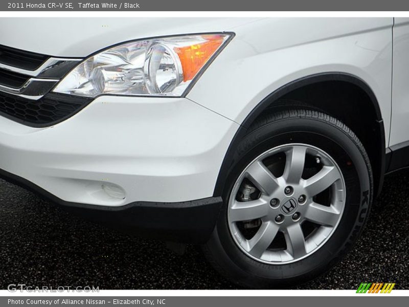 Taffeta White / Black 2011 Honda CR-V SE